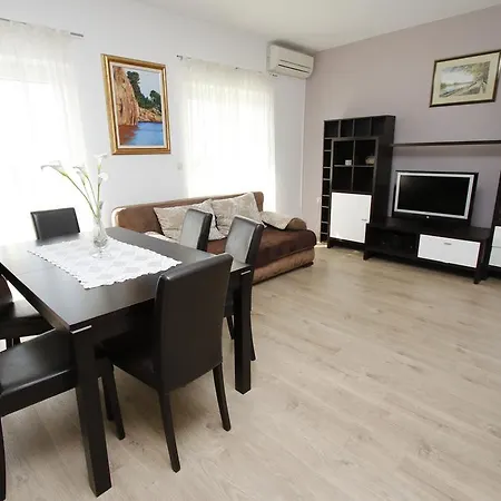 Dundic Apartamento *
