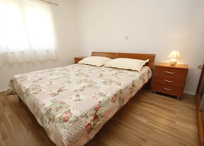 Dundic * Makarska